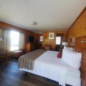 King Room Lake View